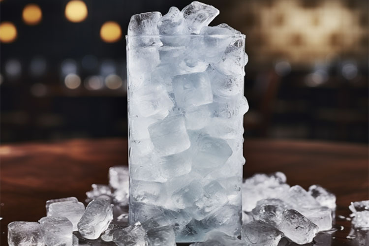 Glass of ice
